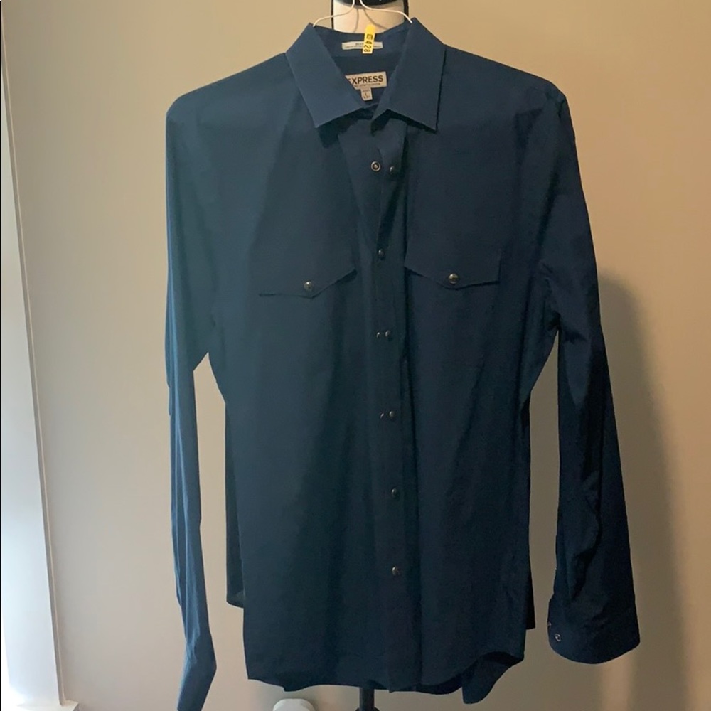 THREE Men’s Express Fitted button down shirts